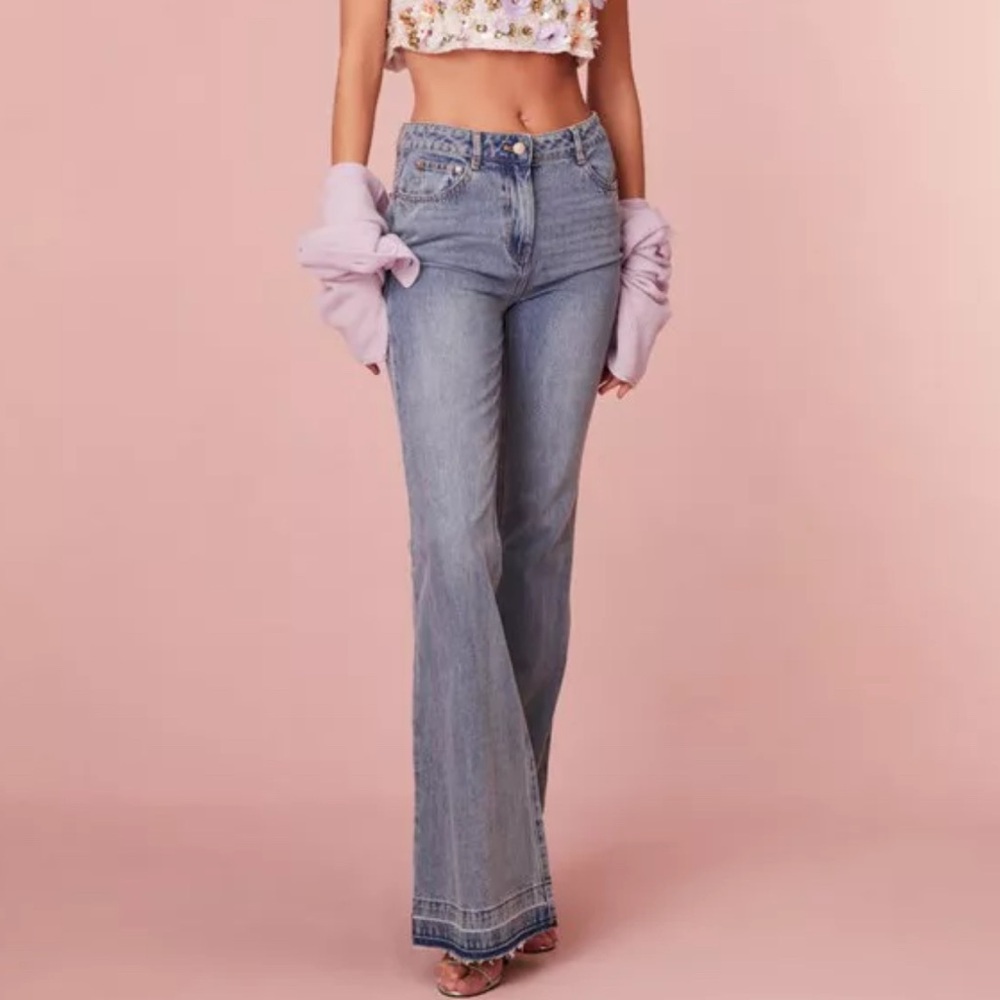 The cutest pair of jeans from LOVESHACKFANCY💐! (New with tags)🎀
